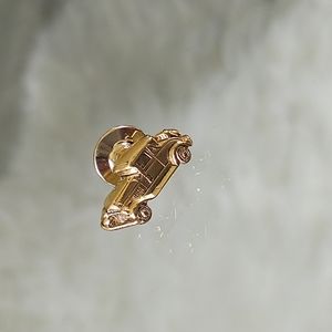 Avon Vintage 1930's Antique Coupe car automobile vehicle pin tie tack
